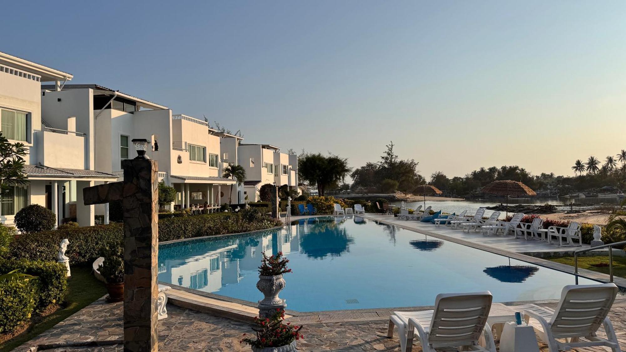 Absolute Beachfront Villa 班怀扬 外观 照片